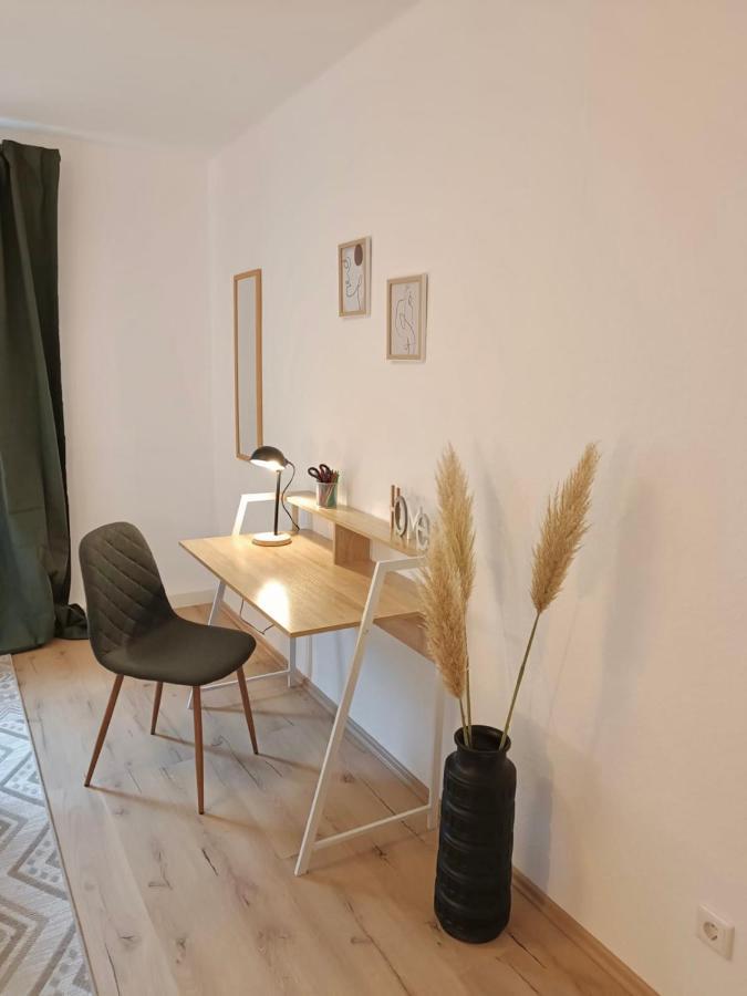 Bright And Central With 2 Beds Incl Workspace Leilighet Bochum Eksteriør bilde